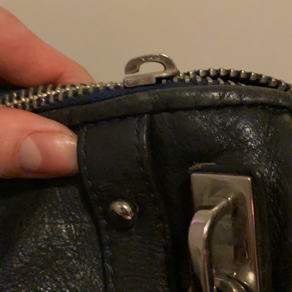 Rebecca Minkoff crossbody bag. Signature bag. Breaks down beautifully. - Picture 4 of 4